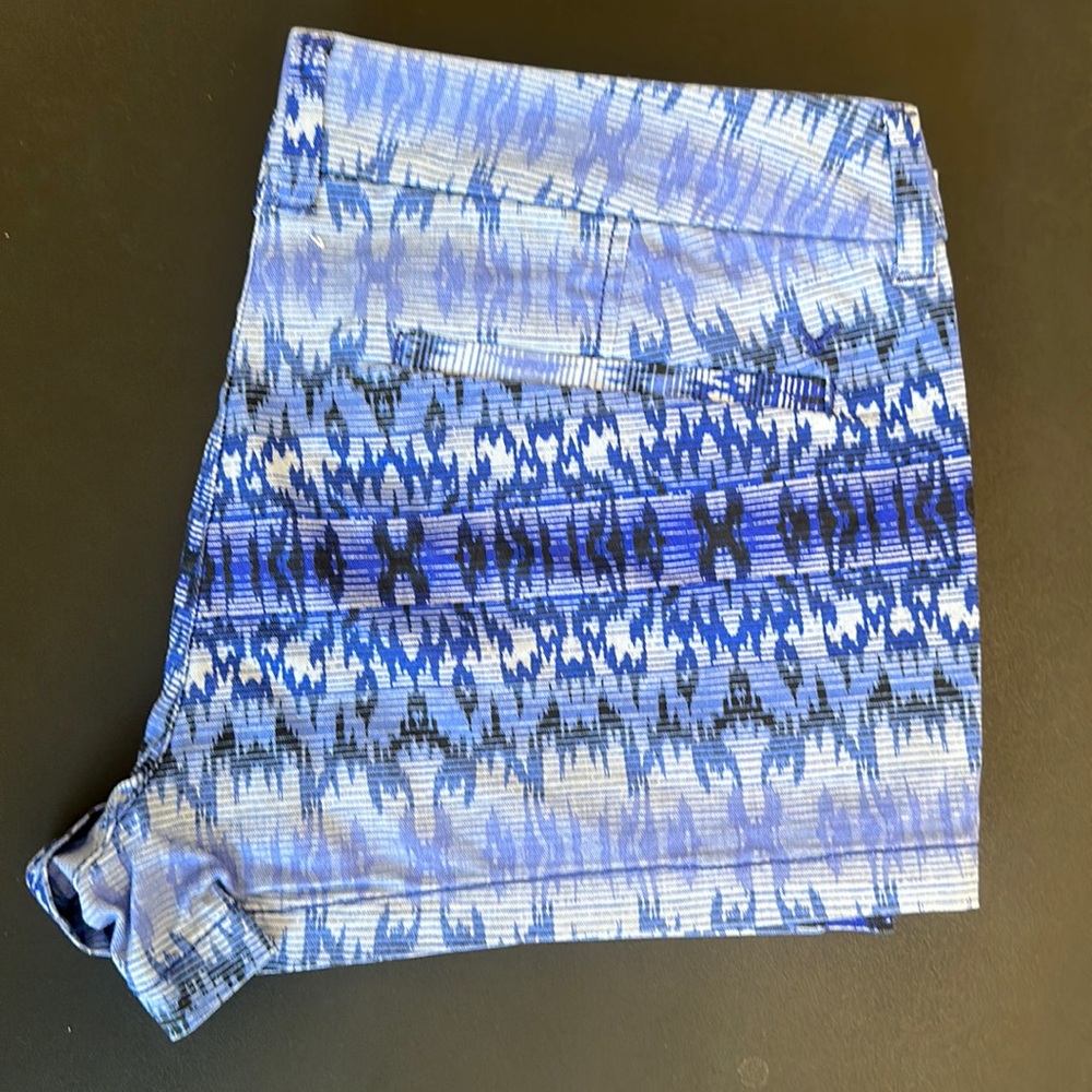 Women’s American Eagle Shortie shorts